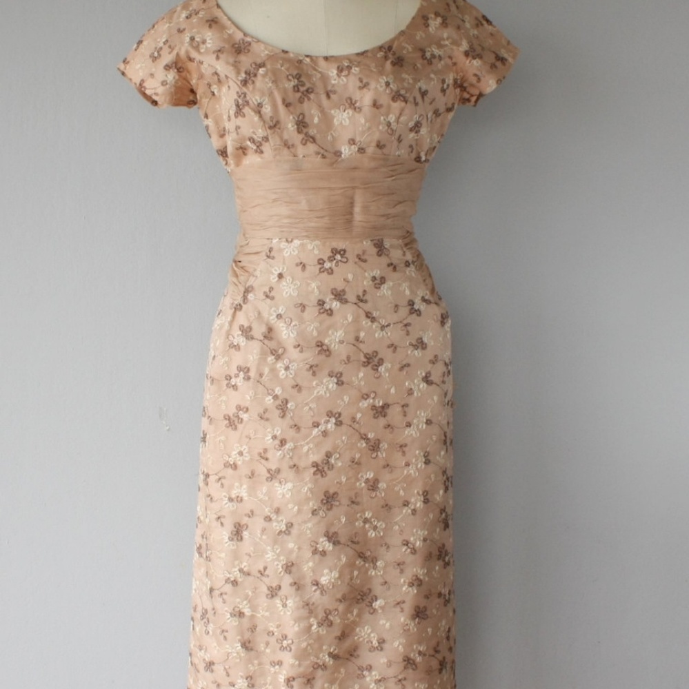 Vintage Lee Claire tea length dress